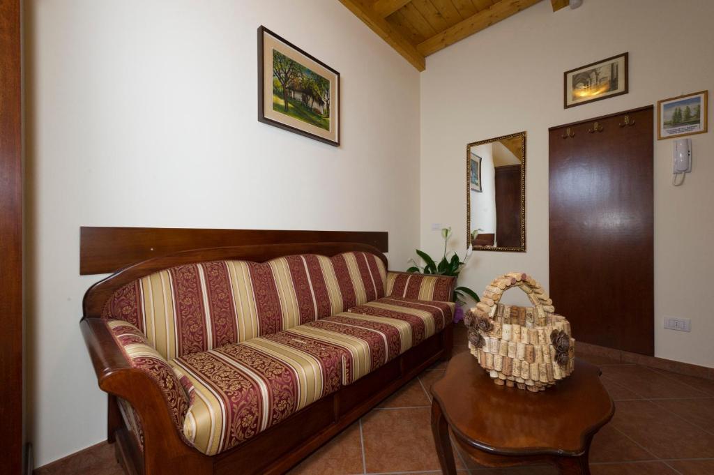 Locanda Ristorante Al Cardellino Bardolino Room photo